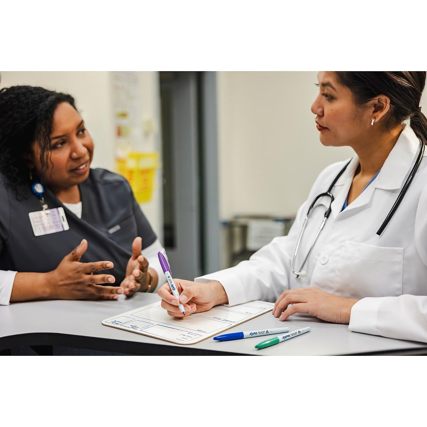 EXPO Vis a vis markers